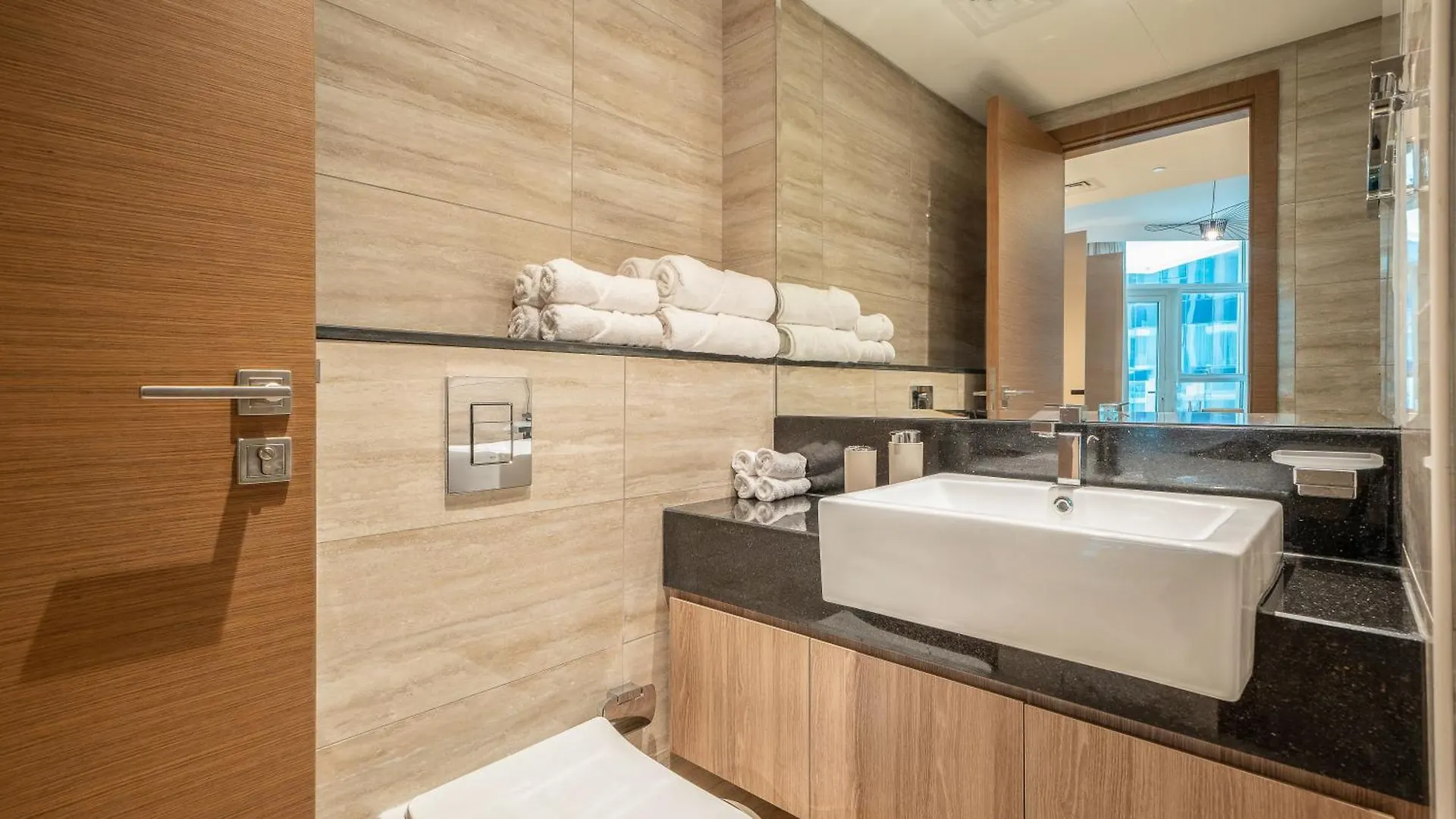 Modern Luxury 1Br Missoni Apt With Canal Panorama Dubaj 0*,